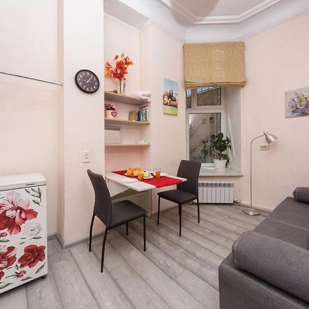 Comfortable Apartment In The Very Center Of אודסה מראה חיצוני תמונה