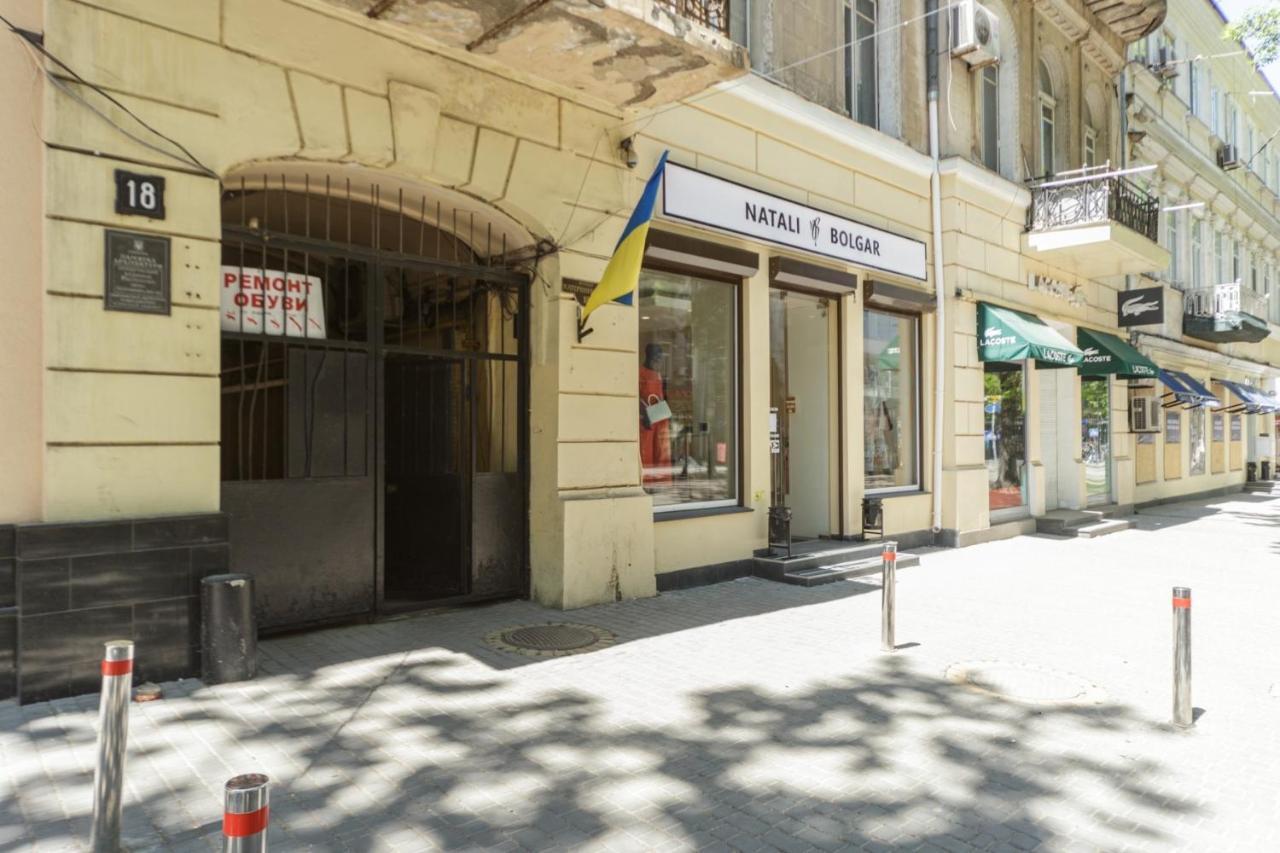 Comfortable Apartment In The Very Center Of אודסה מראה חיצוני תמונה